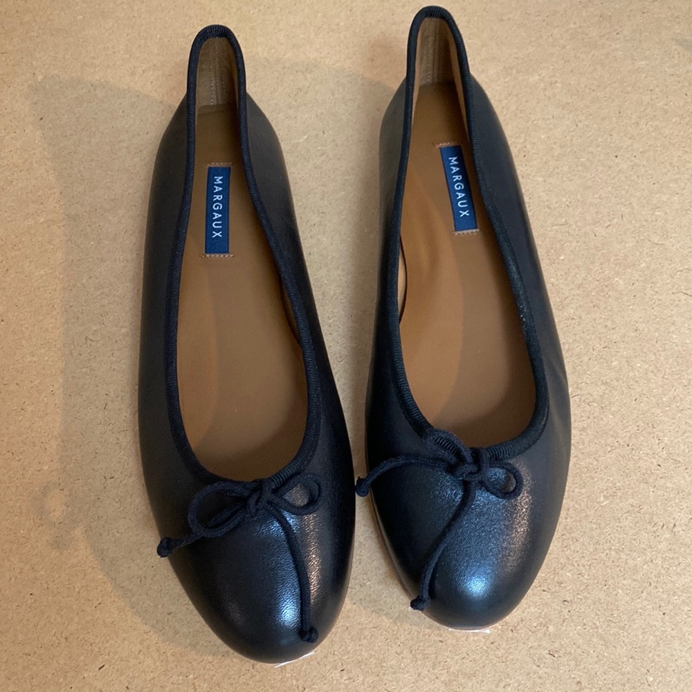NWT. Margaux Leather Flats The Demi Black. Womens EU40.5. US10